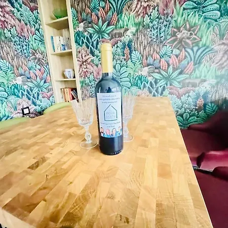 елена Apartment *